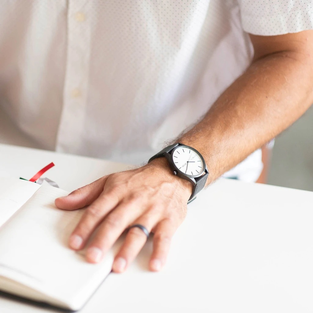 Black and White Minimalist Watches NOMATIC